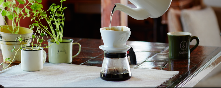 Préparer un café filtre avec le Kalita, voici comment