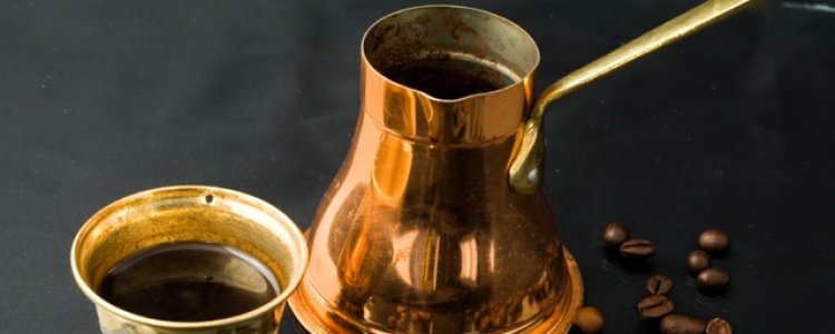 Comment préparer un café turc avec un ibrik ?