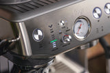 Sage Barista Express Impress dose en tamp controle
